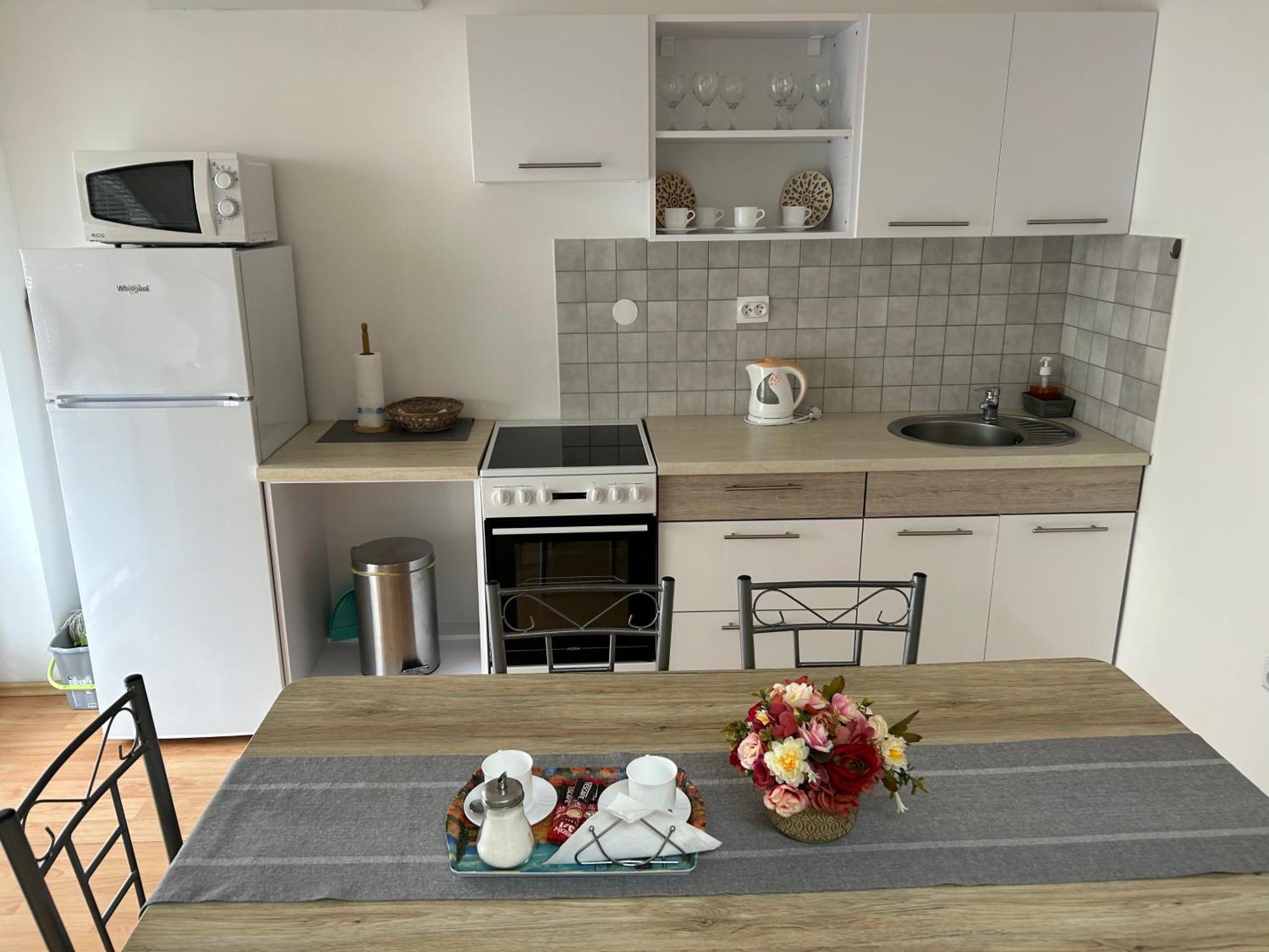 Konde Apartments A Dunajská Streda Zewnętrze zdjęcie