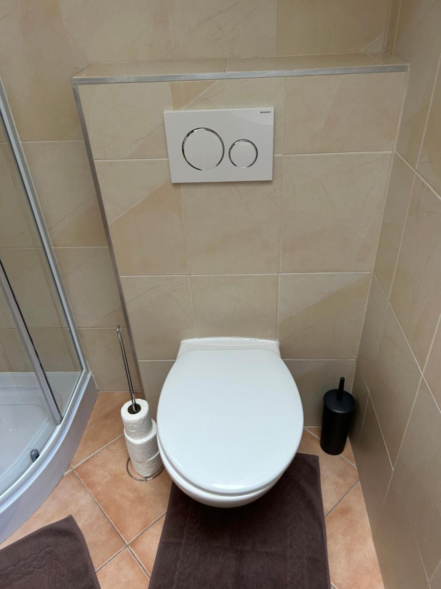 Konde Apartments A Dunajská Streda Zewnętrze zdjęcie
